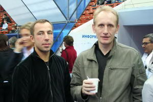  Ладимир Волошин (слева) и Афиногенов Олег - наши питерские любители тенниса