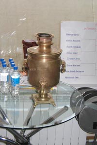 Латунный самовар встречал участников итогового турнира